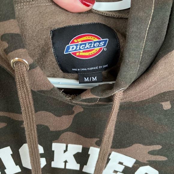 Dickie’s camo crop. - Picture 6 of 6